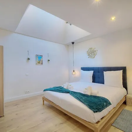 Immogroom - Heart Of The Suquet - Center - Modern Cannes